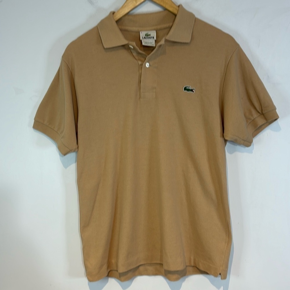 Lacoste classic 2 button polo shirt size (3) small in tan/camel 100% cotton